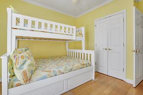 Bahia Vista I 508 4 Bedroom Condo by RedAwning