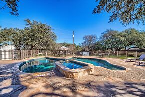 Love And Sunsets Ot 250b 10 Bedroom Home by RedAwning