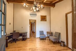 Love And Sunsets Ot 250b 10 Bedroom Home by RedAwning