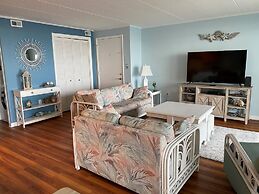 Thunder Island 109c 2 Bedroom Condo by RedAwning