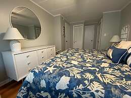 Thunder Island 109c 2 Bedroom Condo by RedAwning