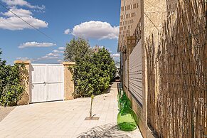 Bilocale con piscina a 500 m dal mare