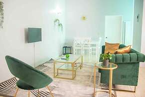 Apt 2 Stylish 2 bed Cosy and Comfortable