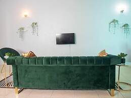 Apt 2 Stylish 2 bed Cosy and Comfortable