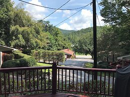 Mountain Aire Cottages & Inn