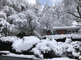 Mountain Aire Cottages & Inn