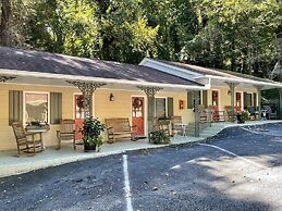 Mountain Aire Cottages & Inn