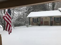 Mountain Aire Cottages & Inn