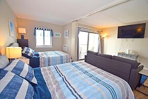 Westward Ho 408 Condo by RedAwning