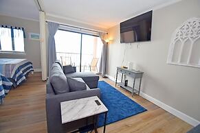 Westward Ho 408 Condo by RedAwning