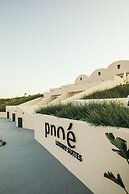 Pnoé Luxury Suites