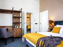 Old Market Residence