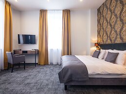 Old Market Residence