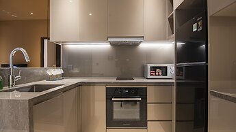 Le Places The Luxury MarQ Saigon Apartment