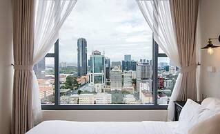 Le Places The Luxury MarQ Saigon Apartment