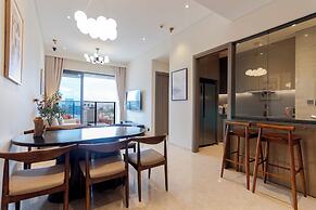 Le Places The Luxury MarQ Saigon Apartment