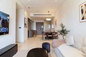 Le Places The Luxury MarQ Saigon Apartment