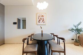 Le Places The Luxury MarQ Saigon Apartment