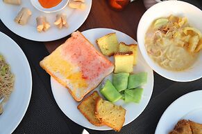 Gawyangyi Hotel & Resort