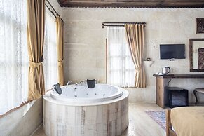 Uzay Cave Suite Hotel