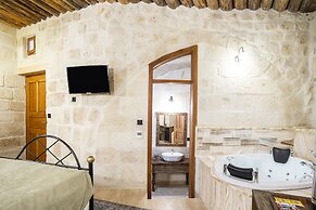 Uzay Cave Suite Hotel