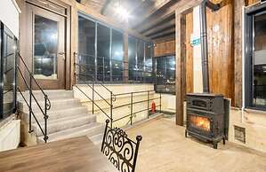 Uzay Cave Suite Hotel