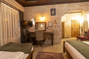 Uzay Cave Suite Hotel