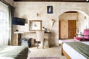 Uzay Cave Suite Hotel