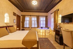Uzay Cave Suite Hotel