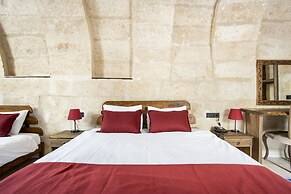 Uzay Cave Suite Hotel