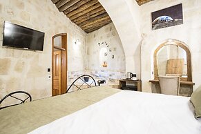 Uzay Cave Suite Hotel