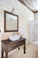 Uzay Cave Suite Hotel