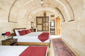 Uzay Cave Suite Hotel