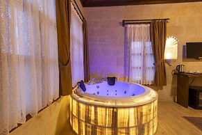 Uzay Cave Suite Hotel