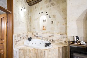 Uzay Cave Suite Hotel