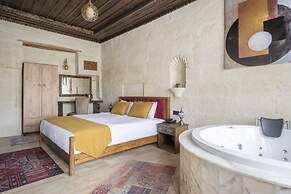 Uzay Cave Suite Hotel