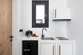 Athina Milos Suites