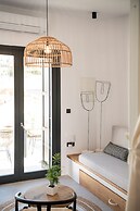 Athina Milos Suites