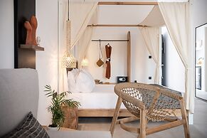 Athina Milos Suites