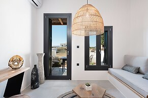 Athina Milos Suites