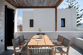 Athina Milos Suites