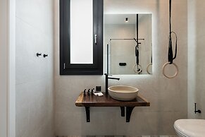 Athina Milos Suites