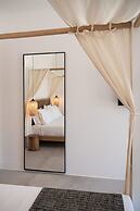 Athina Milos Suites