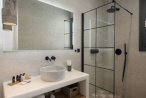Athina Milos Suites