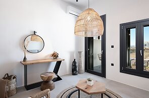 Athina Milos Suites