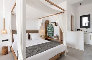 Athina Milos Suites