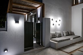 Athina Milos Suites
