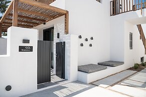 Athina Milos Suites