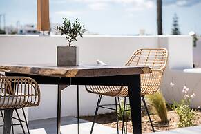 Athina Milos Suites