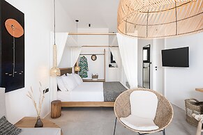 Athina Milos Suites